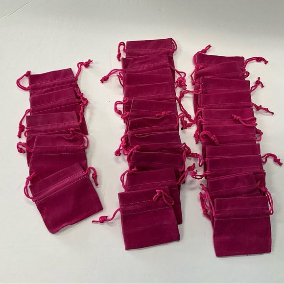 Unbranded Pink Velvet Small 3”x3” Jewelry Pouch Drawstring Bags Set of 25 - Picture 1 of 7